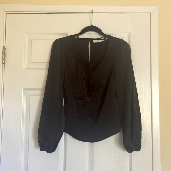 ASTR the Label Black Keyhole Cutout Top Size Small New with Tags! - Picture 2 of 9